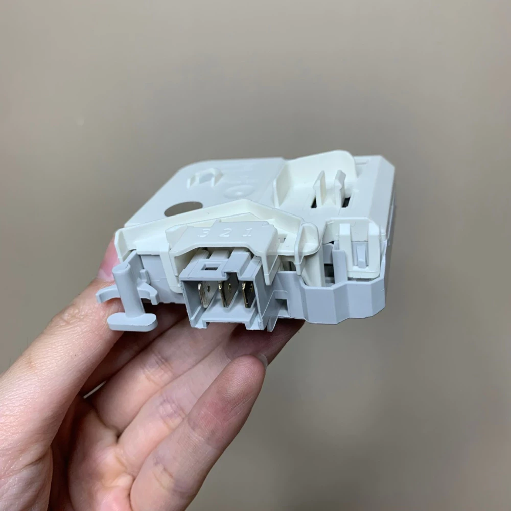 Khóa Cửa Máy Giặt HITACHI Lồng Ngang, Công Tắc Cửa Máy Giặt Cửa Trước Tương Thích Nhiều Model Máy